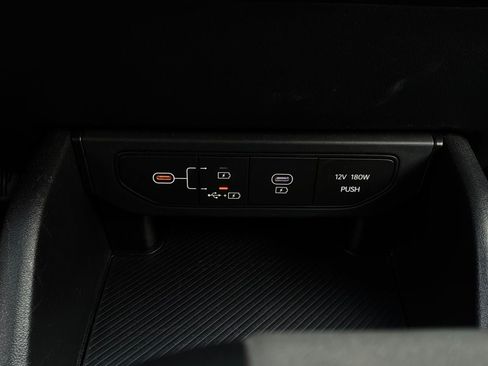 Used 2025 Kia K4 FWD image 26