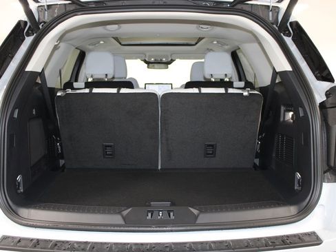 New 2026 Ford Explorer Platinum w/ LUX Leather Package AWD/4WD image 10