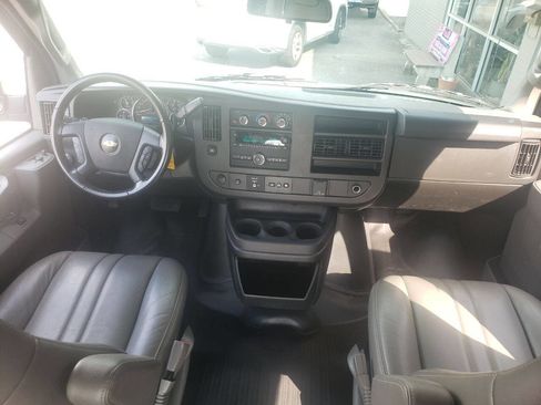 Used 2021 Chevrolet Express 2500 w/ Driver Convenience Package image 11