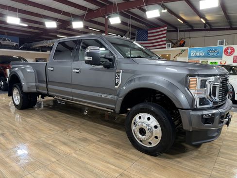 Used 2021 Ford F450 Platinum w/ FX4 Off-Road Package AWD/4WD image 3