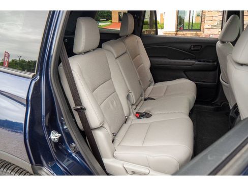 Used 2023 Honda Passport EX-L image 19