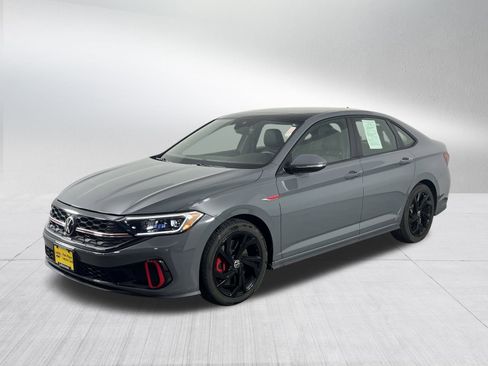 Used 2023 Volkswagen Jetta GLI Autobahn image 3