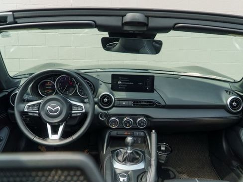 Used 2024 MAZDA MX-5 Miata Grand Touring w/ Weather Package RWD image 20