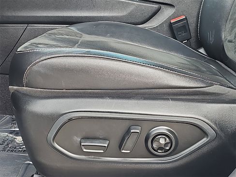 Used 2022 Jeep Grand Cherokee L Laredo image 29