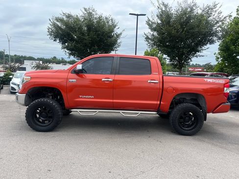 Used 2018 Toyota Tundra Limited w/ Limited Premium Package AWD/4WD image 5