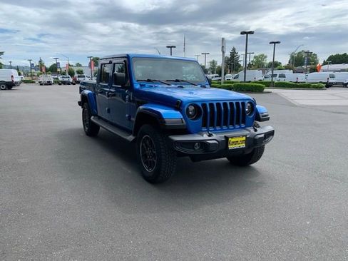 Used 2022 Jeep Gladiator Overland w/ Popular Equipment Package AWD/4WD image 7