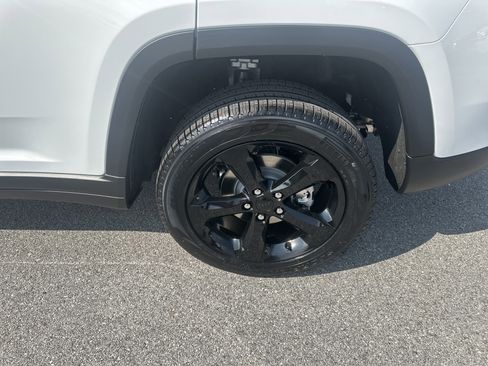 New 2025 Jeep Grand Cherokee Limited w/ Black Appearance Package AWD/4WD image 21