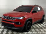 Used 2023 Jeep Compass Latitude image 3