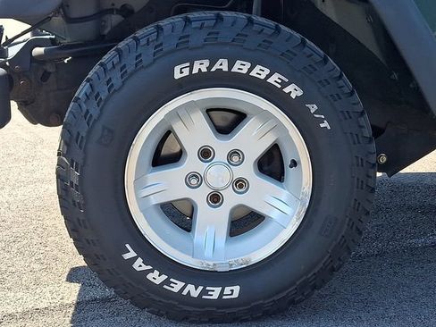 Used 2004 Jeep Wrangler 4WD w/ 30" Tire & Wheel Group image 9