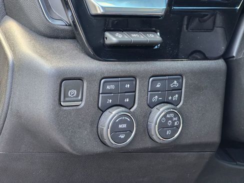 Certified 2023 Chevrolet Silverado 1500 High Country w/ High Country Premium Package AWD/4WD image 42