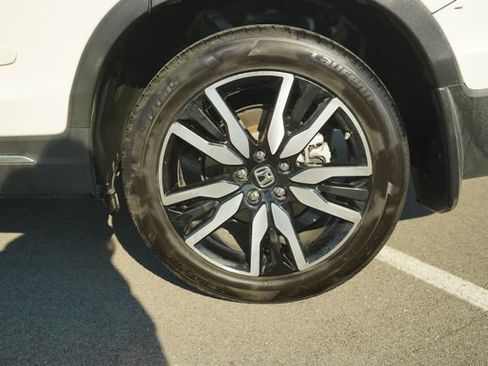 Used 2019 Honda Pilot Touring image 42