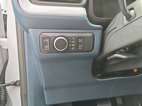 New 2025 Ford Maverick XLT w/ XLT Luxury Package FWD image 20