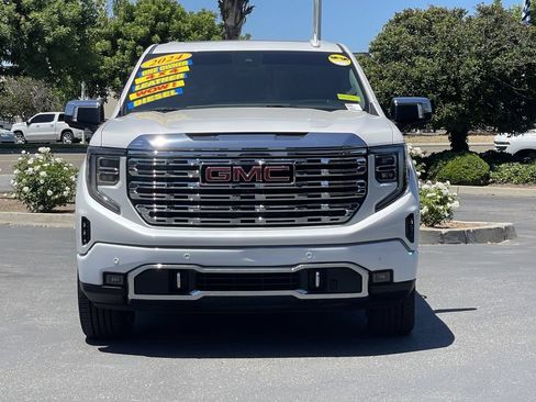 Used 2024 GMC Sierra 1500 Denali AWD/4WD image 2