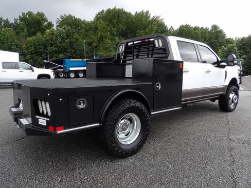 Used 2022 Ford F350 King Ranch w/ King Ranch Ultimate Package AWD/4WD image 8