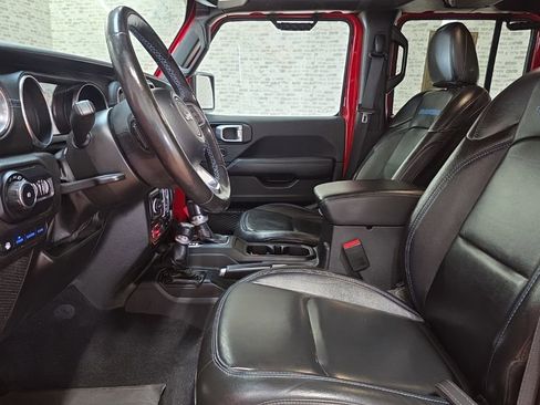 Used 2022 Jeep Wrangler Unlimited Rubicon 4xe w/ Cold Weather Group AWD/4WD image 26