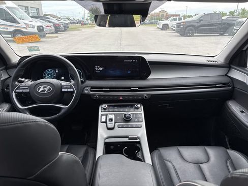 Used 2024 Hyundai Palisade SEL w/ Premium Package FWD image 11