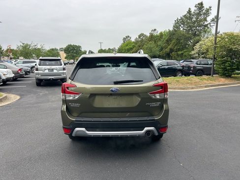 Used 2023 Subaru Forester Touring AWD/4WD image 5