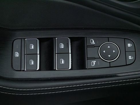 Used 2023 Nissan Rogue SL w/ SL Premium Package image 21