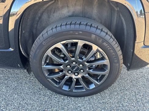 Certified 2023 GMC Acadia Denali w/ Black Diamond Edition image 18