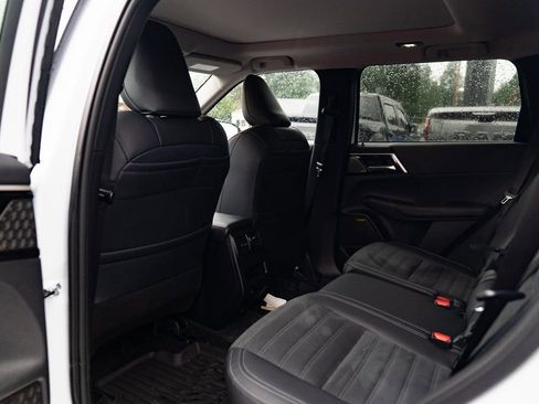 New 2026 Mitsubishi Outlander SE AWD/4WD image 21