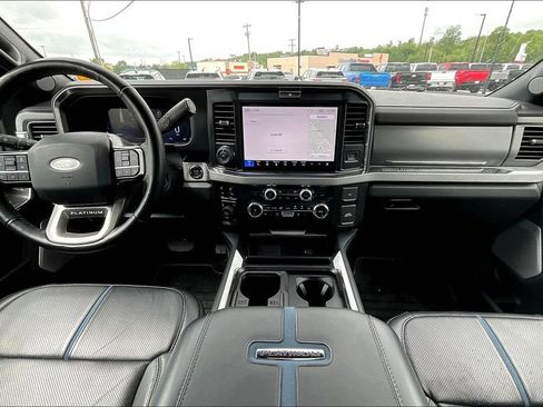 Used 2025 Ford F450 Platinum AWD/4WD image 5