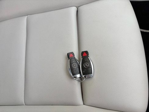 Used 2019 Mercedes-Benz GLA 250 4MATIC image 37