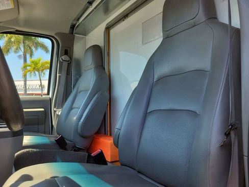 Used 2024 Ford E-350 and Econoline 350 Super Duty w/ Power Windows & Locks Group image 14