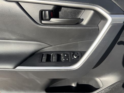 Certified 2025 Toyota RAV4 LE image 9