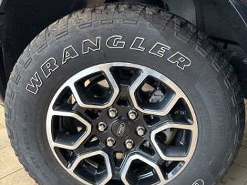 Certified 2021 Ford F150 Lariat w/ Equipment Group 502A High image 26