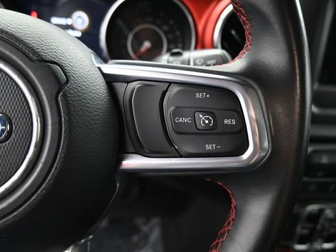 Used 2019 Jeep Wrangler Unlimited Rubicon w/ LED Lighting Group image 16