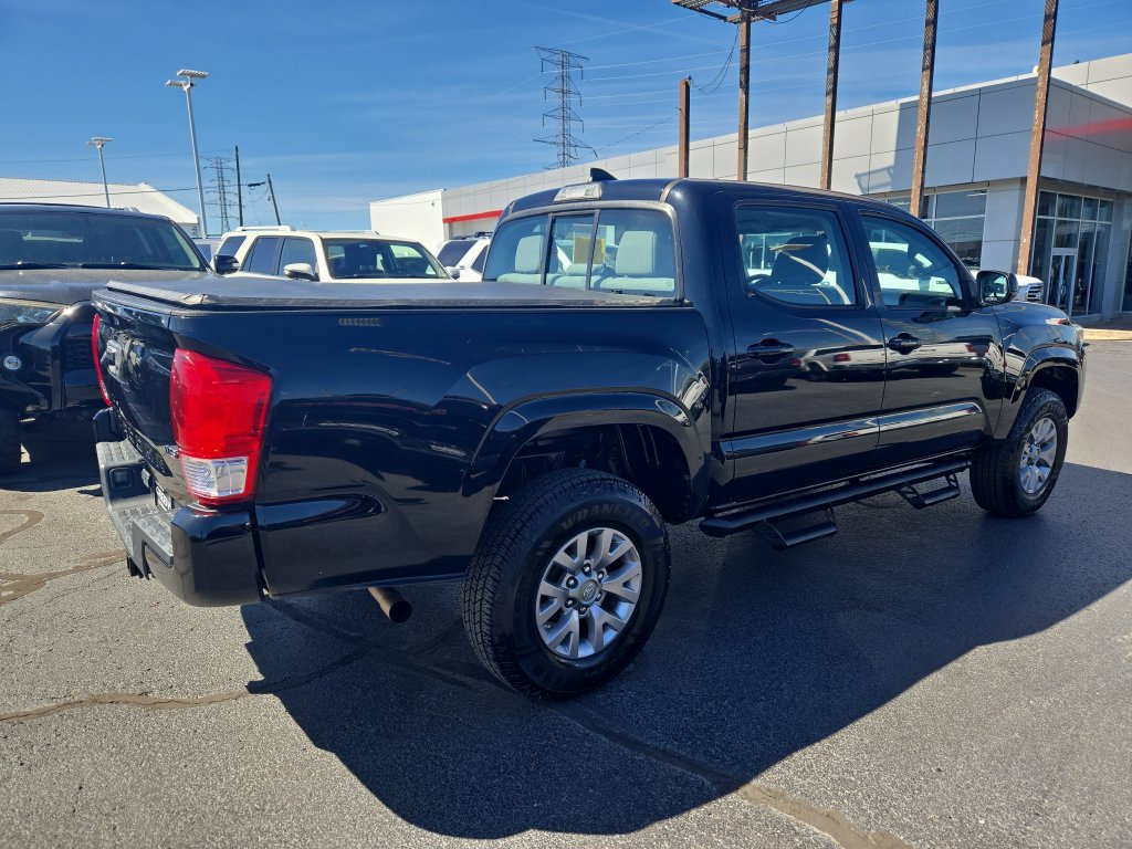 Used 2017 Toyota Tacoma SR w/ Tow Package AWD/4WD image 6