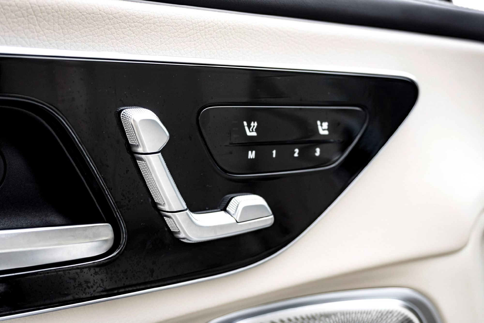 New 2026 Mercedes-Benz CLE 450 4MATIC Coupe image 8