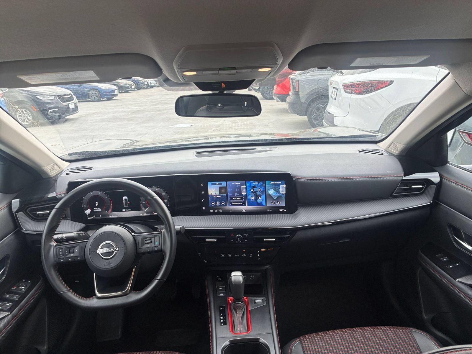 Used 2026 Nissan Kicks SR AWD/4WD image 31