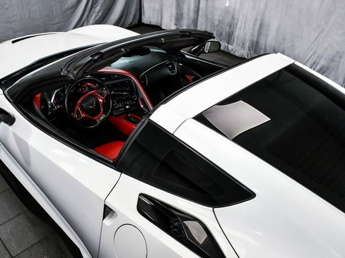 Used 2015 Chevrolet Corvette Z06 w/ 3LZ Preferred Equipment Group image 78