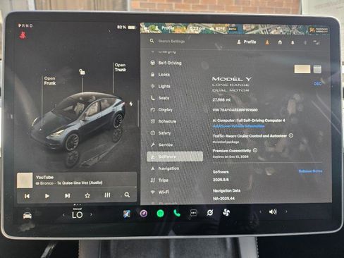 Used 2024 Tesla Model Y Long Range AWD/4WD image 3