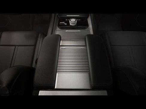 New 2026 Jeep Grand Wagoneer L 4WD image 4
