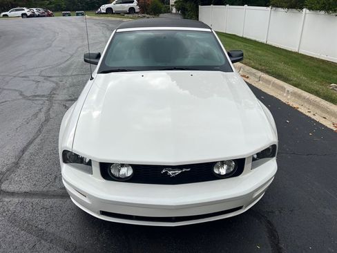 Used 2006 Ford Mustang GT Premium image 38