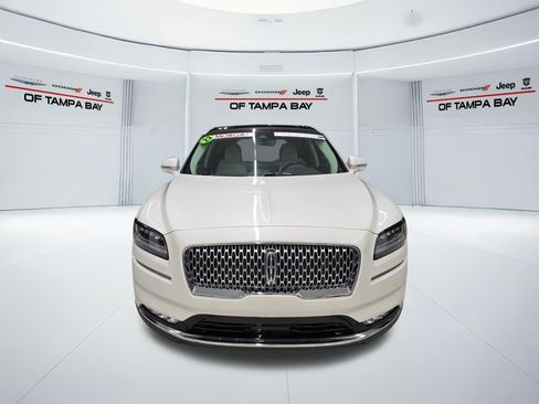 Used 2022 Lincoln Nautilus Black Label w/ Class II Trailer Tow Package AWD/4WD image 8