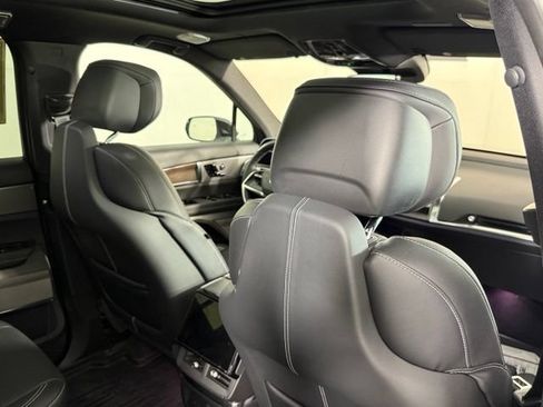 Certified 2026 Cadillac Vistiq Sport w/ LPO, Floor Liner Package AWD/4WD image 31