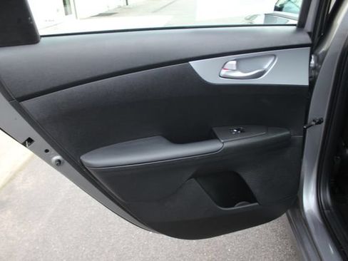 Used 2024 Kia Forte LXS FWD image 21