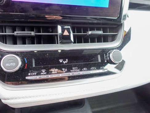 Certified 2023 Toyota Corolla SE image 24