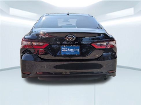 Used 2021 Toyota Camry LE image 6