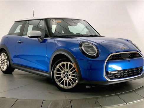 Certified 2025 MINI Cooper S FWD image 1