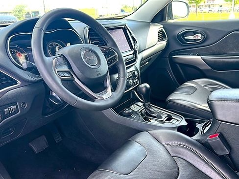 Used 2022 Jeep Cherokee Limited w/ Elite Package image 12