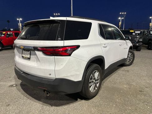 Used 2023 Chevrolet Traverse LT FWD image 5