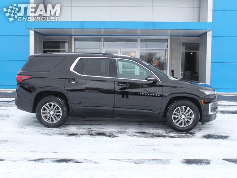 Certified 2023 Chevrolet Traverse LT image 3