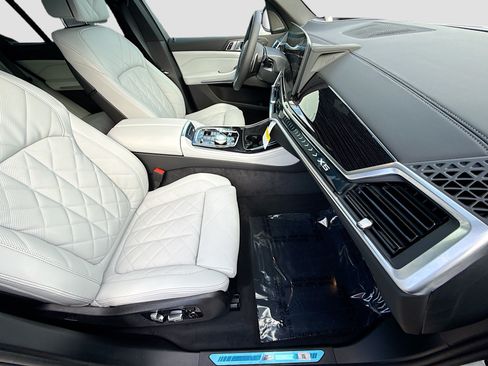 New 2026 BMW X5 xDrive50e w/ Executive Package AWD/4WD image 15