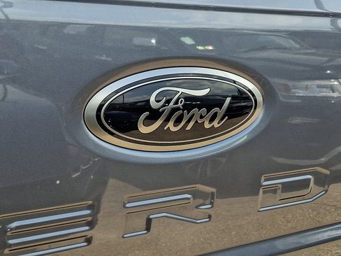 Used 2023 Ford F350 Lariat w/ Lariat Ultimate Package AWD/4WD image 29