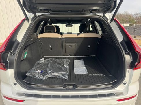 New 2026 Volvo XC60 B5 Plus w/ Protection Package Premier image 15