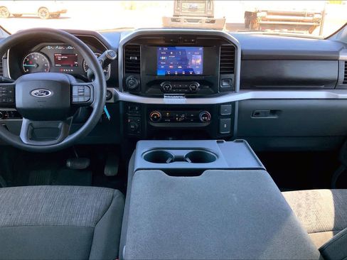Used 2023 Ford F150 XLT w/ Trailer Tow Package image 16
